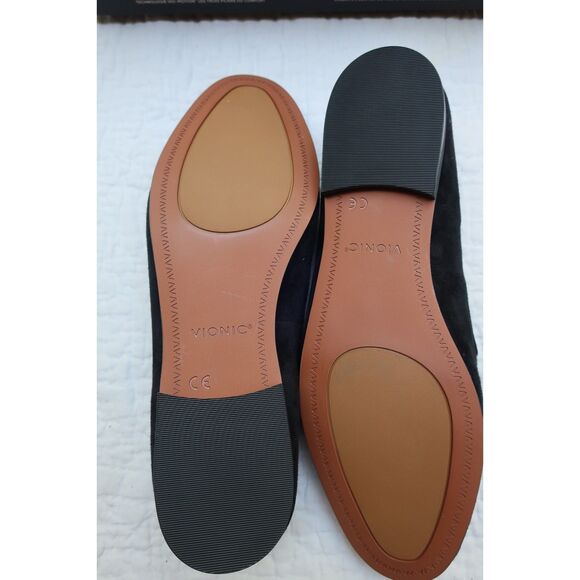 VIONIC Black Suede Willa Loafer NWT - Picture 6 of 8